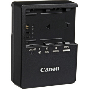 Изображения CANON 3348B001 - Зарядное устройство Canon LC-E6 Charger for LP-E6 Battery Pack