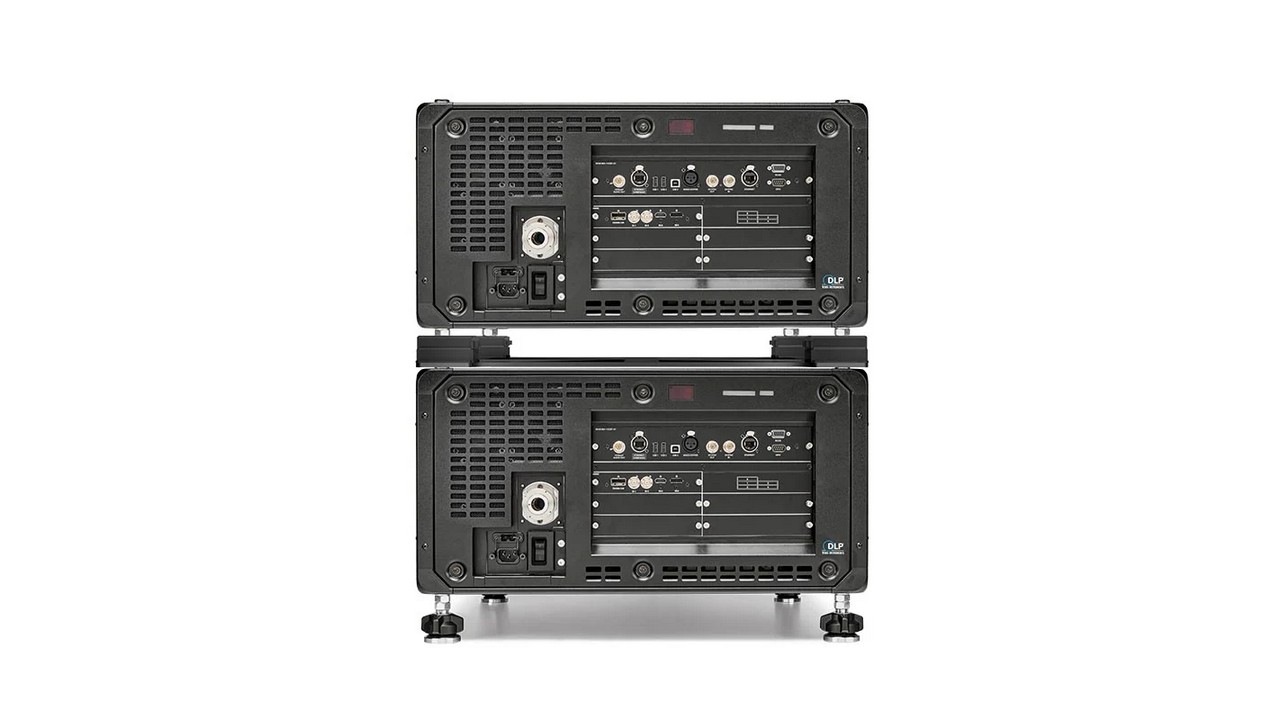 Изображения CHRISTIE Mirage SST-6P