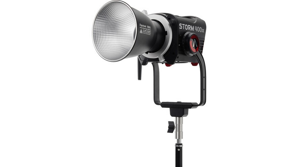 Изображения APUTURE STORM 400x (Gold Mount)