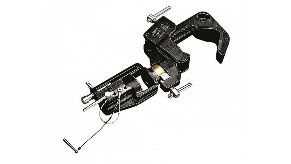 Изображения AVENGER Swiveling C-Clamp, C150